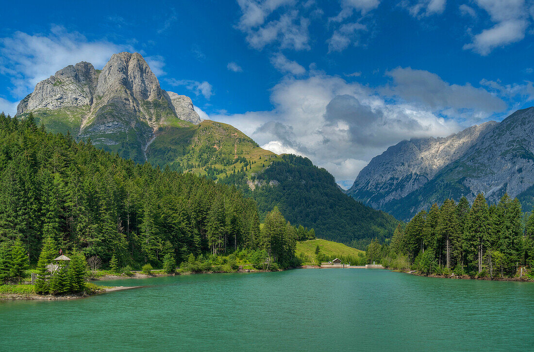 Grünsee nahe Plöckenpaß, Karnische Alpen, Kötschach-Mauthen, Kärnten, Österreich