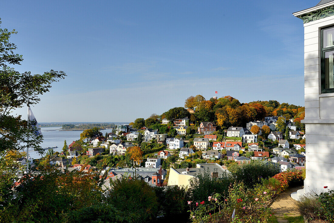 vView to the Elbe river with stair-district of Blankenese, Hamburg, north Germany, Germany