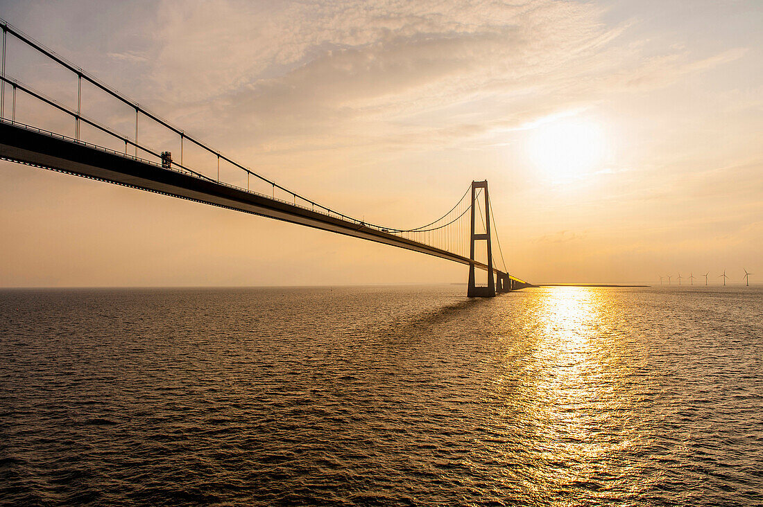 Oresund Bridge between Scania and Danmark during sun set, Baltic Sea, Oresund, Scandinavien