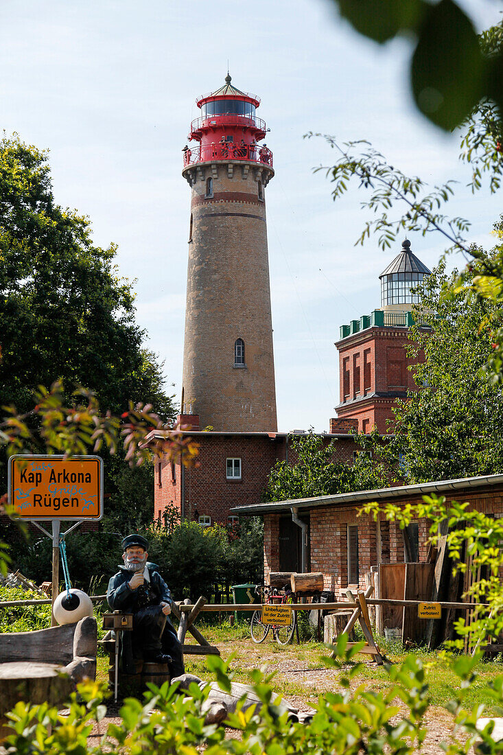 Leuchtturm, Ortsschild Kap Arkona, Ostsee, Insel Rügen, Mecklenburg-Vorpommern, Deutschland