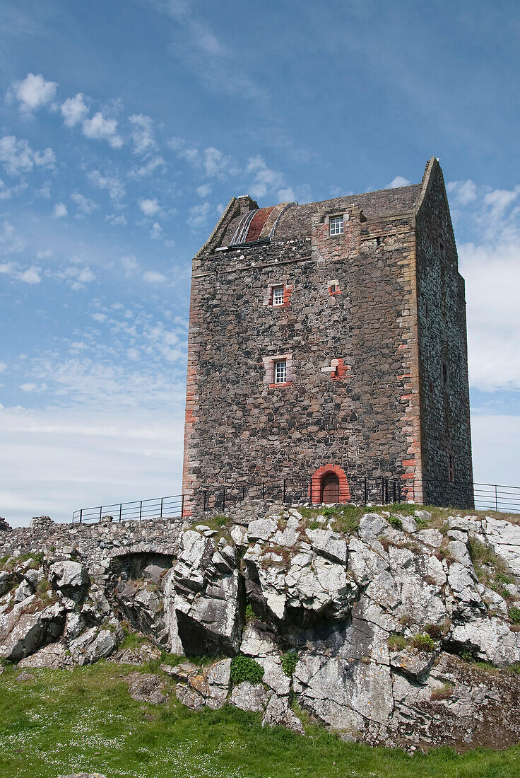 United Kingdom, Scotland, 6 miles west of Kelso, Smailholm Tower