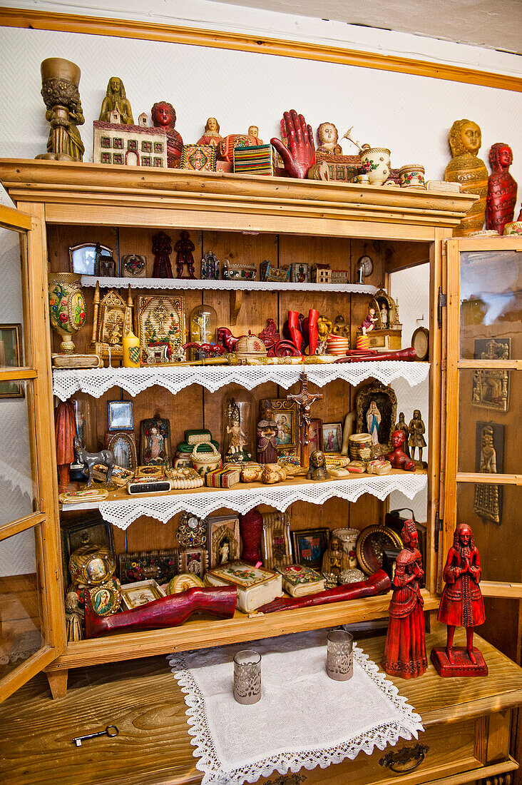 Gingerbread forms, Cafe Lebzelter, Miesbach, Upper Bavaria, Bavaria, Germany