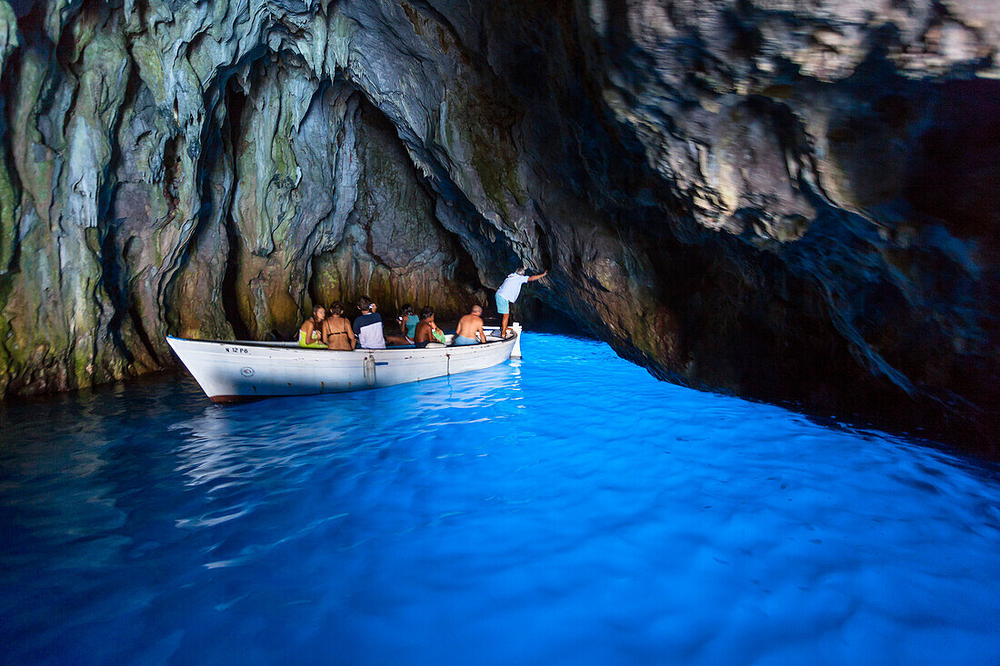 Blaue Grotte am Kap Palinuro, Cilento, Kampanien, Süditalien, Europa