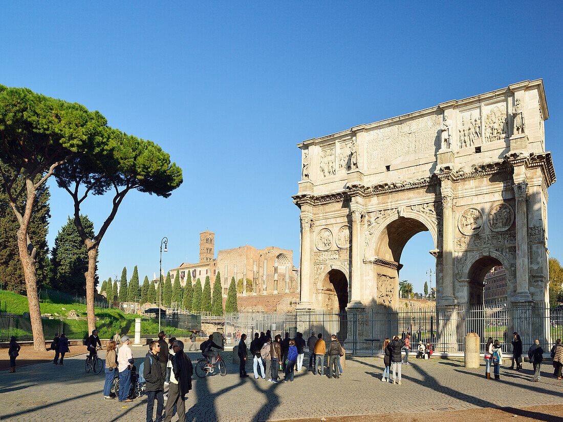 Arch of Constantine in front of Roman Forum, Arch of Constantine, UNESCO World Heritage Site Rome, Rome, Latium, Lazio, Italy