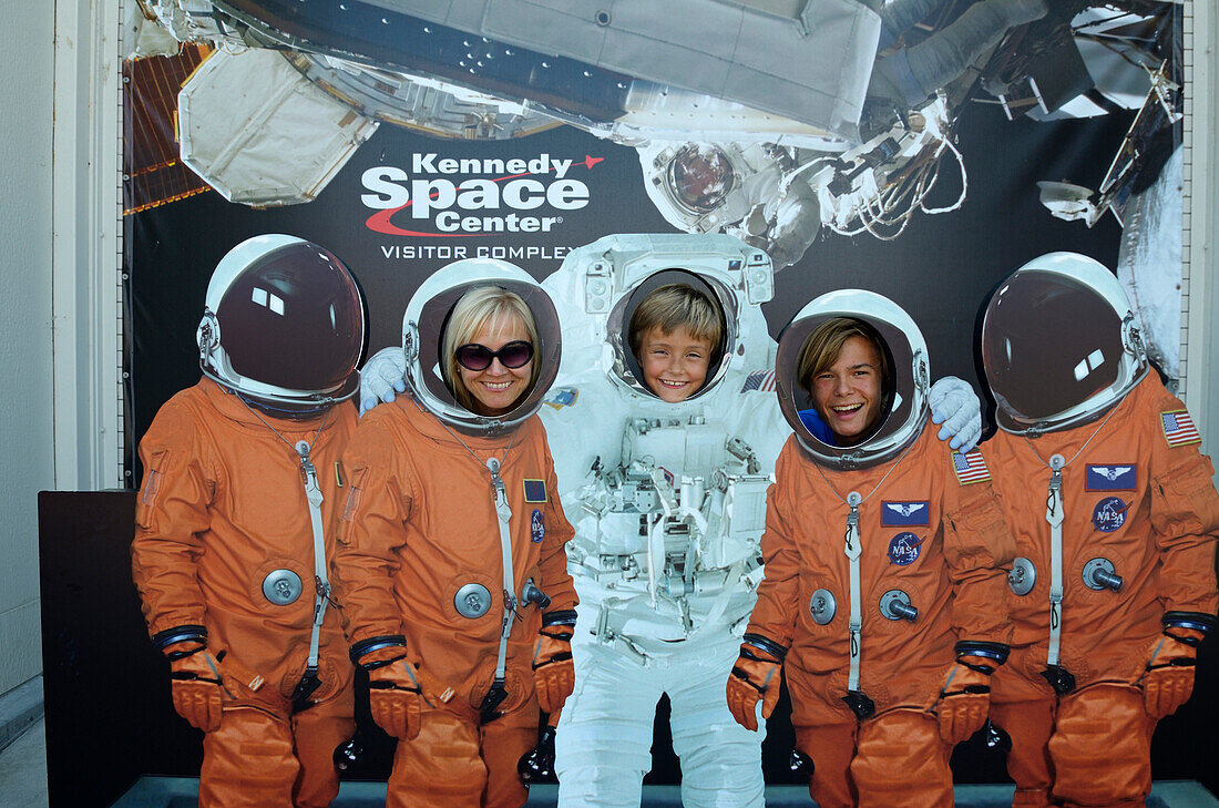 Fotowand mit Astronauten, John F. Kennedy Space Center, Cape Canaveral, Florida, USA