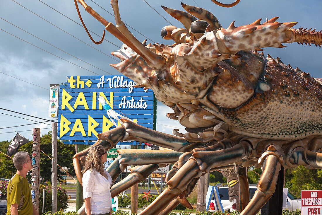 Giant spiny lobster marks the entrance to artisan village The Rain Barrel, Islamorada, Florida Keys, Florida, USA
