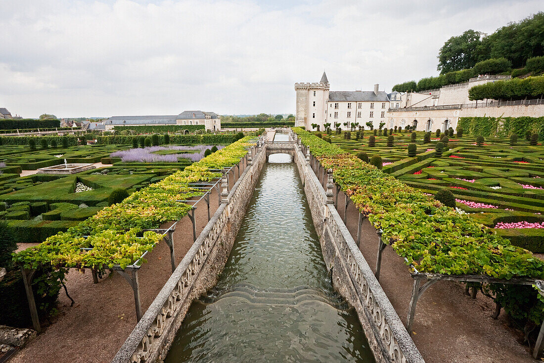 Canal between the Gardens of the ChÃ¢teau de Villandry, Villandry, Indre-et-Loire, France