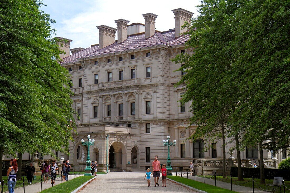 Rhode Island, Newport, Ochre Point Avenue, Vanderbuilt, Gilded Age mansions, museum, Newport Preservation Society, Goût Rothschild style, The Breakers, family, exterior