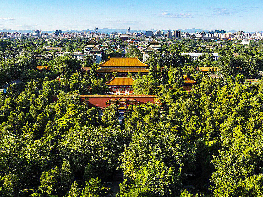 Jingshan Park  Beijing  China  Jingshan Park, the highest point in Beijing City was built in 1179 during the Jin Dynasty and has a history of more than 800 years  This Park is located directly to the north of the Forbidden City´s Shenwu Gate  Visitors wil