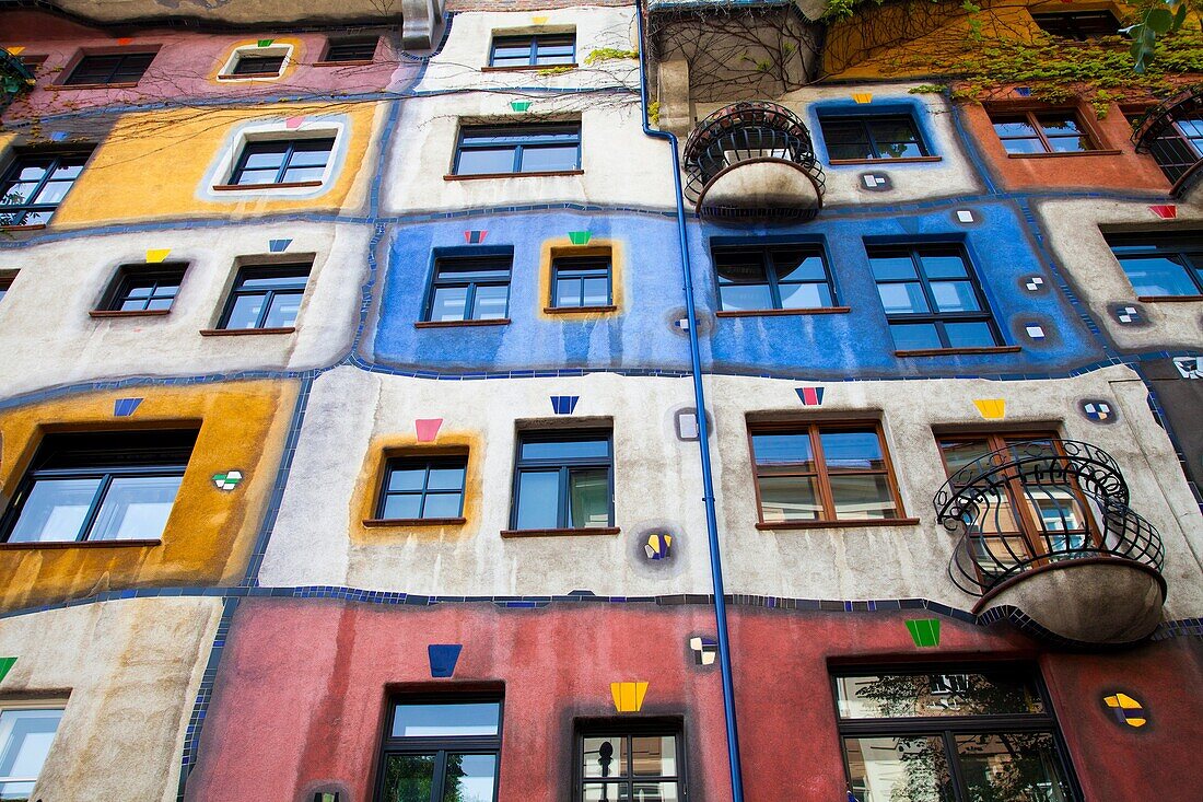 Building designed by Hundertwasser, Hundertwasserhaus, Vienna, Austria, Europe