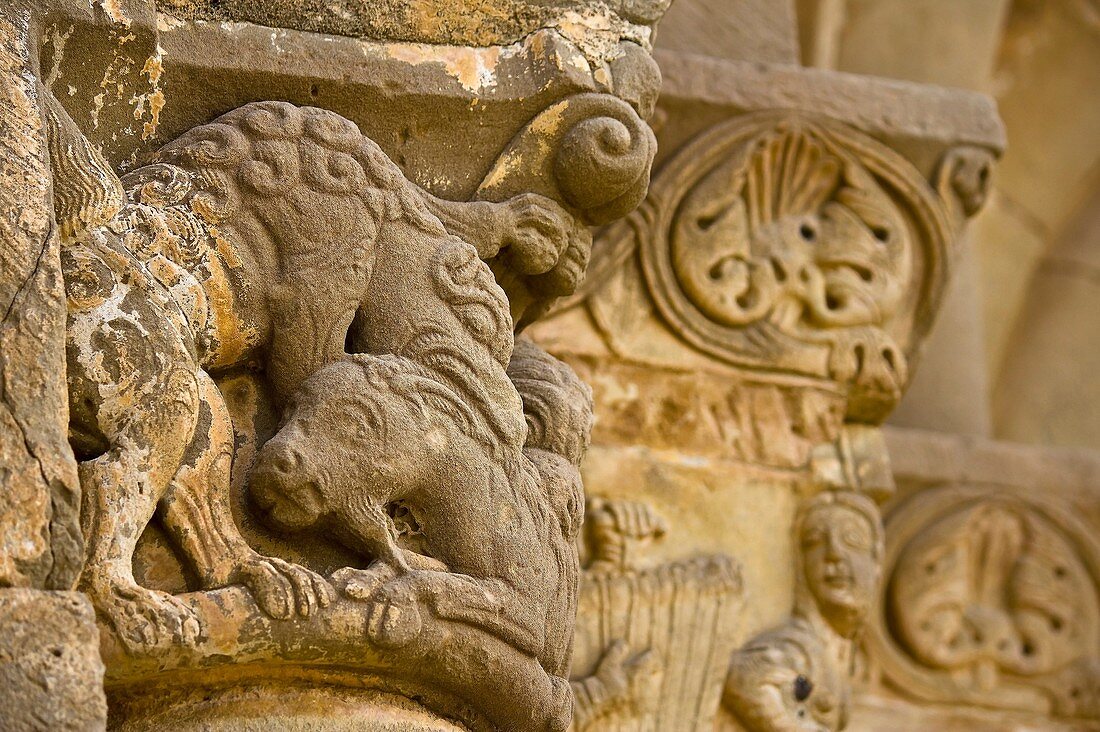 Capitel on the cover of the church of Santiago - Romanesque Style - Aguero - Huesca - Aragón - Spain - Europe