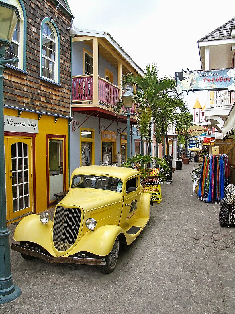 Vintage vehicle and boutiques Old Street shopping St Maarten