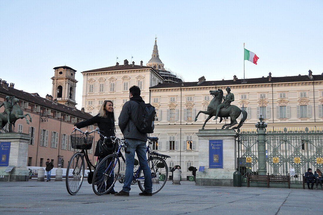 Am Palazzo Reale am Piazza Castello, Turin, Piemont, Italien