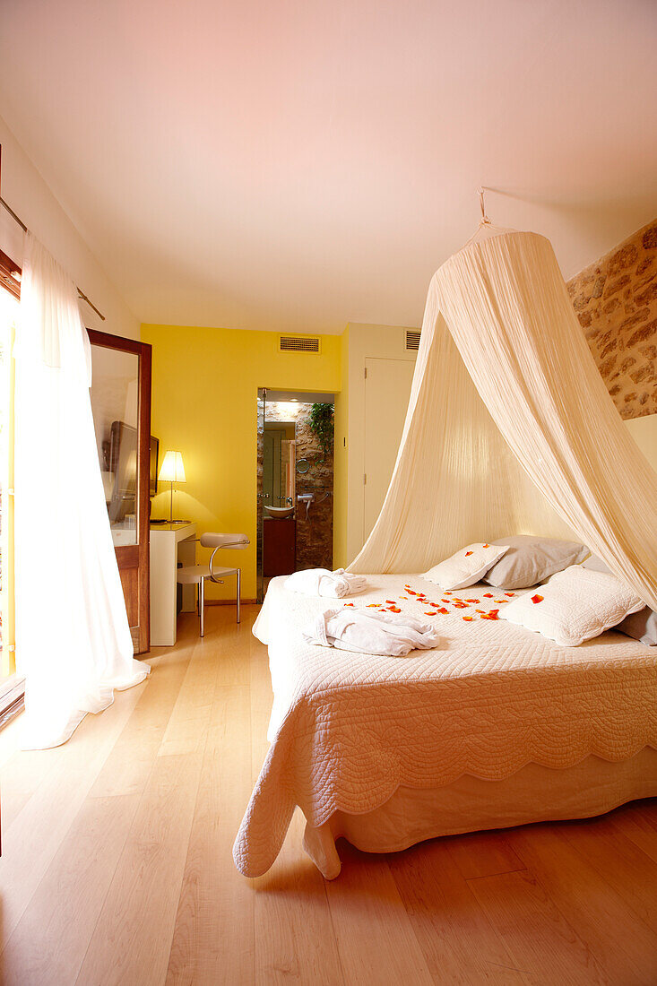 Doppelzimmer L'Alguer, Design Hotel Cas Ferrer Nou Hotelet, Carrer Pou Nou 1, Alcudia, Mallorca, Balearen, Spanien