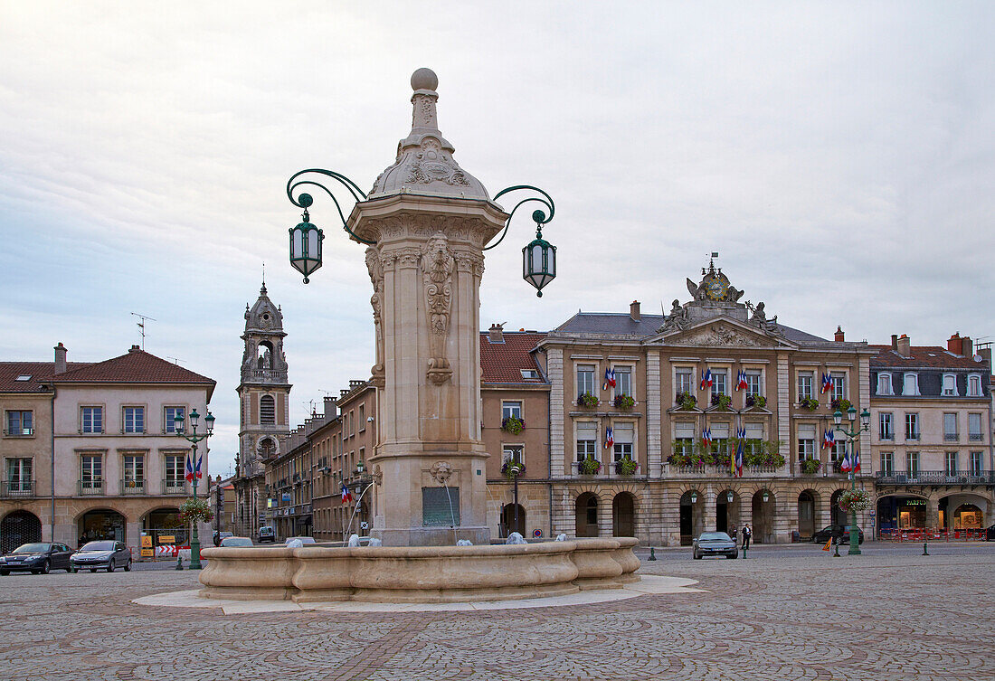 Place Duroc ini Pont-s-Mousson, Meurthe-et-Moselle, Region Alsace-Lorraine, Elsaß-Lothringen, Frankreich, Europa