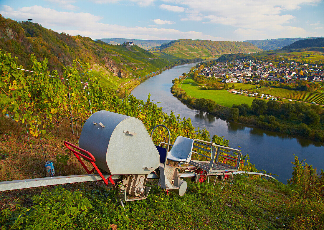 View from Prinzenkopf above Alf to Puenderich and Marienburg and the river Mosel, Rhineland-Palatinate, Germany, Europe