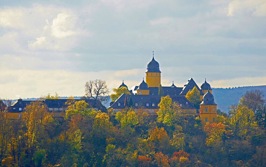 Schloss Montabaur, Schulungszentrum der Raiffeisen- und Volksbanken, Montabaur, Westerwald, Rheinland-Pfalz, Deutschland, Europa