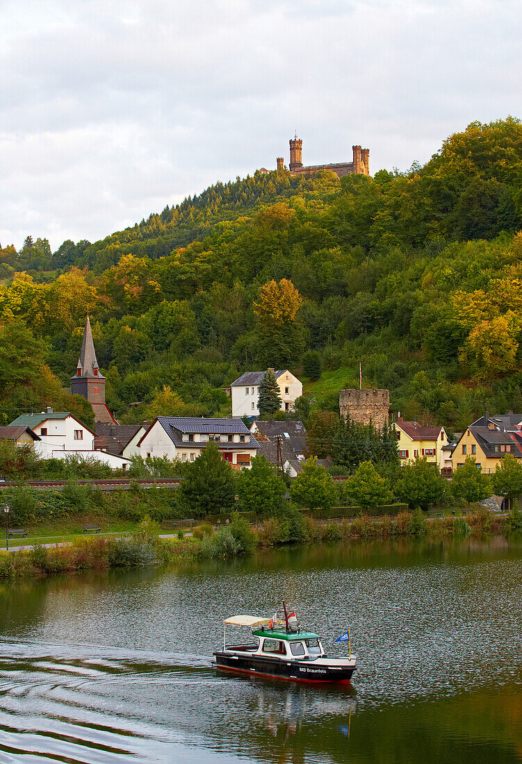 Balduinstein und Burg Schaumburg, Lahn, Westerwald, Rheinland-Pfalz, Deutschland, Europa