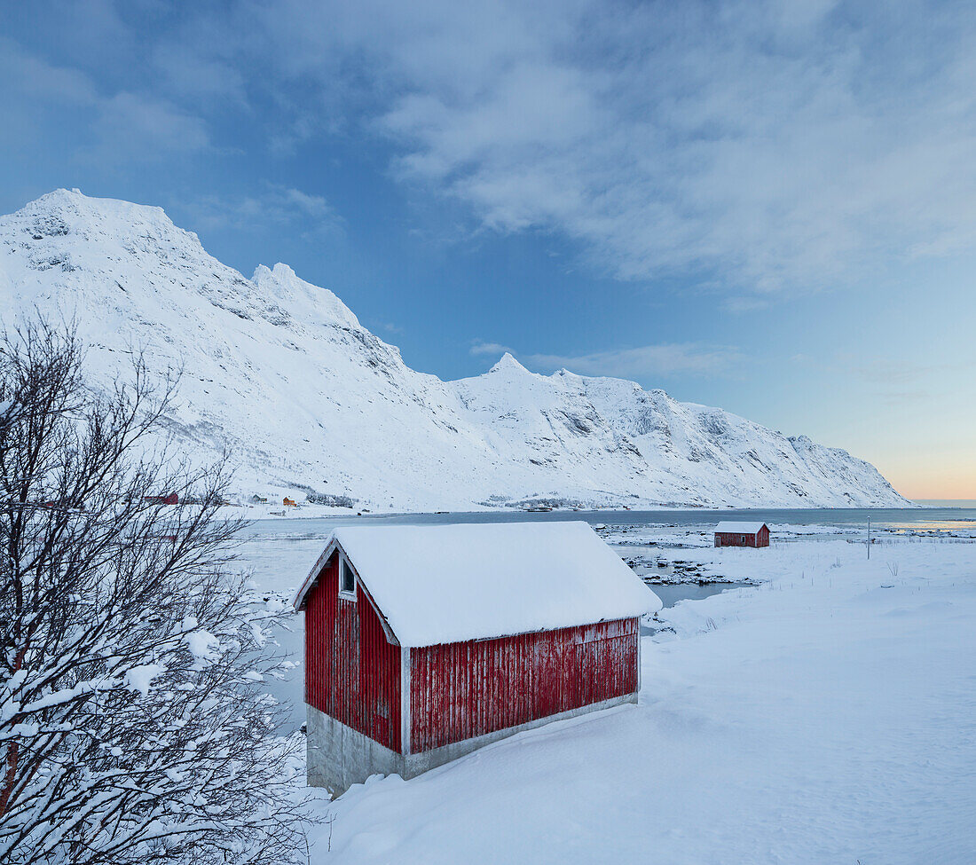 Indre Skjelfjorden, Flakstadoya, Lofoten, Nordland, Norwegen