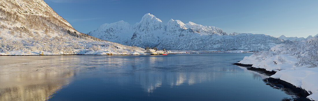 Austnesfjorden, Berg Rulten, Austvagoya, Lofoten, Nordland, Norwegen