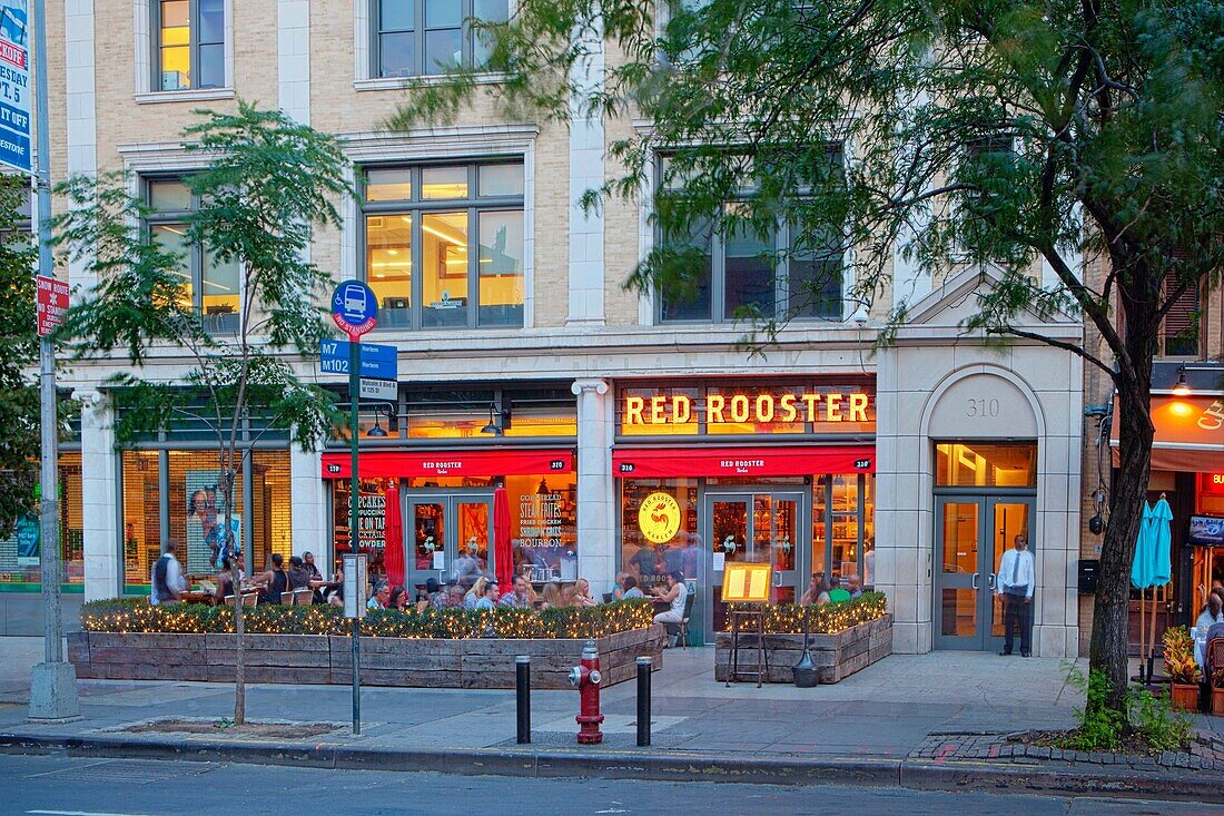 New Restaurants and Lounges outling Lenox Avenue above 125th Street, Harlem, New York, USA