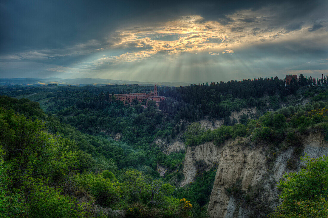 Monte Oliveto Maggiore, Benediktiner-Kloster bei Asciano, Val d'Orcia, UNESCO Weltkulturerbe, Provinz Siena, Toskana, Italien, Europa