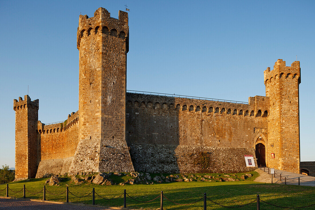 Fortress in Montalcino, hill town, province of Siena, Tuscany, Italy, Europe