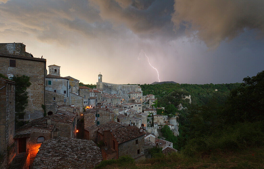 Monte Amiata struck by lightning, thunderstorm, Sorano, hill town, province of Grosseto, Tuscany, Italy, Europe