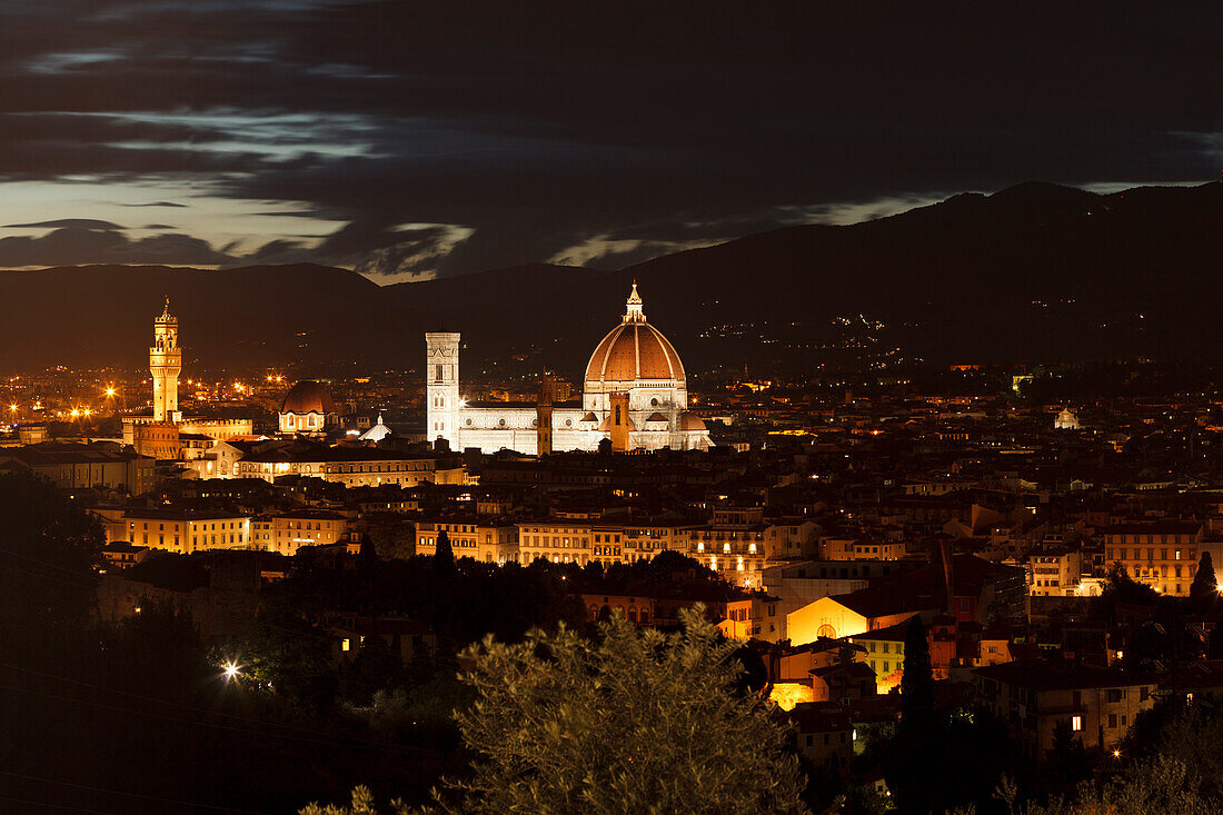 Cityscape with Palazzo Vecchio, Palazzo della Signoria, town hall and Duomo Santa Maria del Fiore, cathedral at night, historic centre of Florence, UNESCO World Heritage Site, Firenze, Florence, Tuscany, Italy, Europe