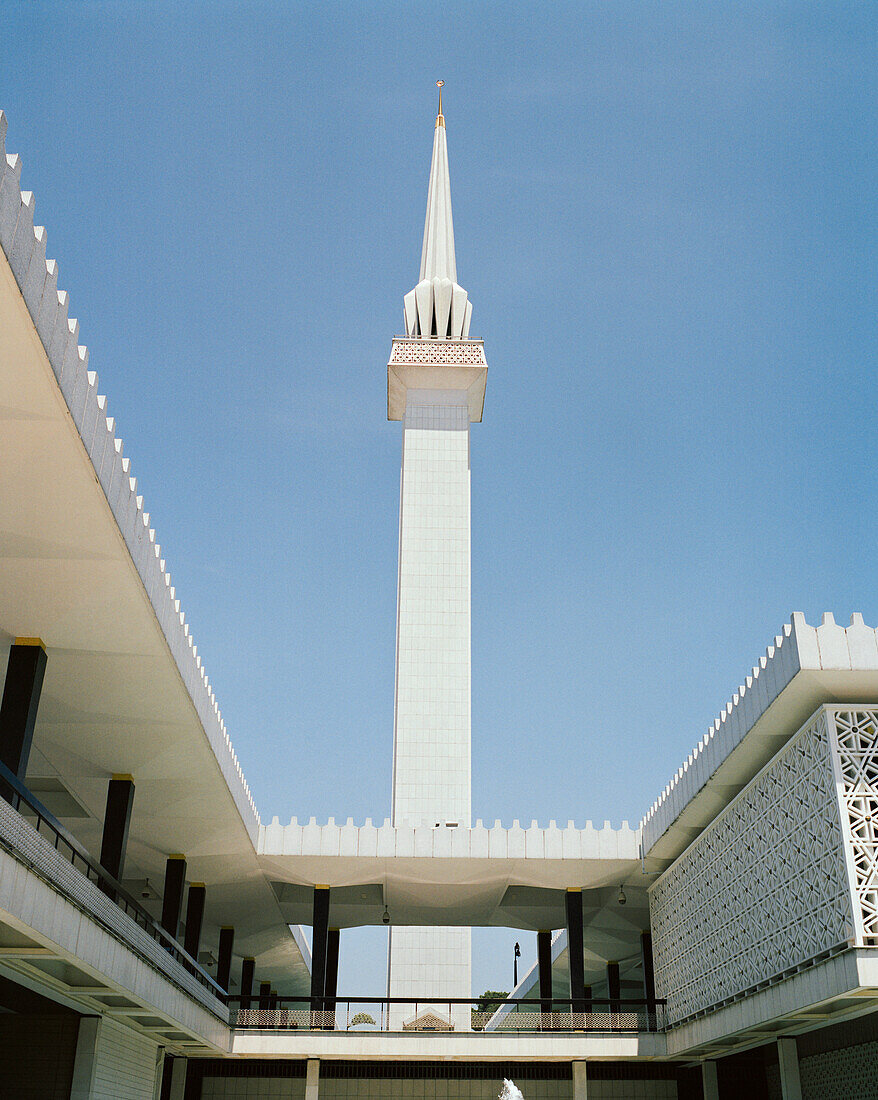 MALAYSIA, Asia, Kuala Lumpur, low angle view of Negara National Mosque