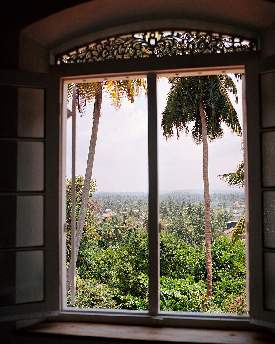 SRI LANKA, Asia, view from the window of Sun House hotel