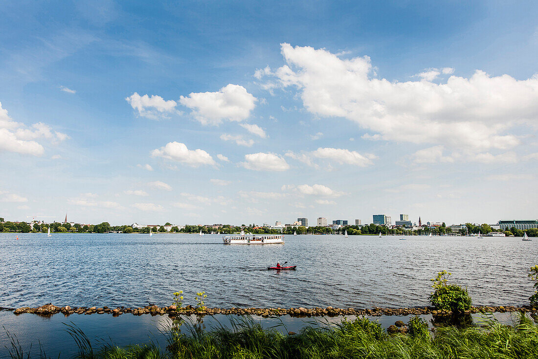 Blick über die Außenalster, Hamburg, Deutschland