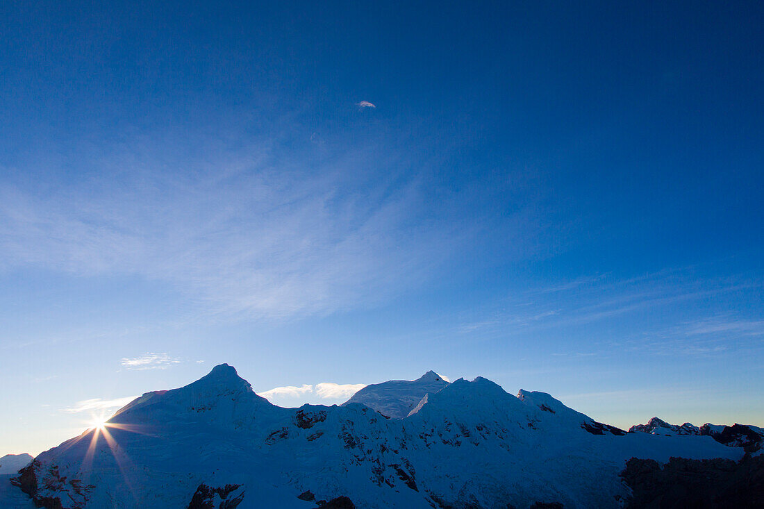 Tocllaraju and Chinchey in sunrise, Urus, Pashpa, Ishinca Valley, Huaraz, Ancash, Cordillera Blanca, Peru
