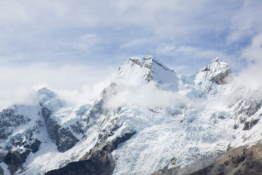 Schneebedeckter Huandoy, Paron Tal, Caraz, Huaraz, Ancash, Cordillera Blanca, Peru
