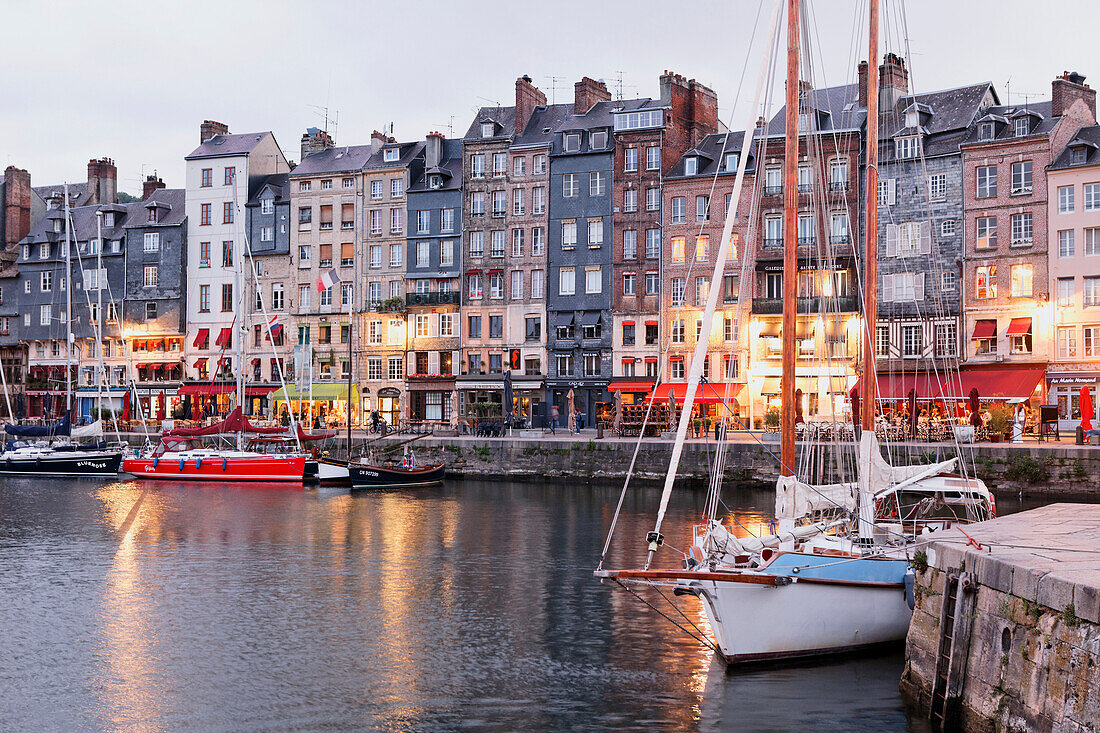 Vieux Bassin, das alte Becken des Hafen, Honfleur, Basse-Normandie, Normandie, Frankreich