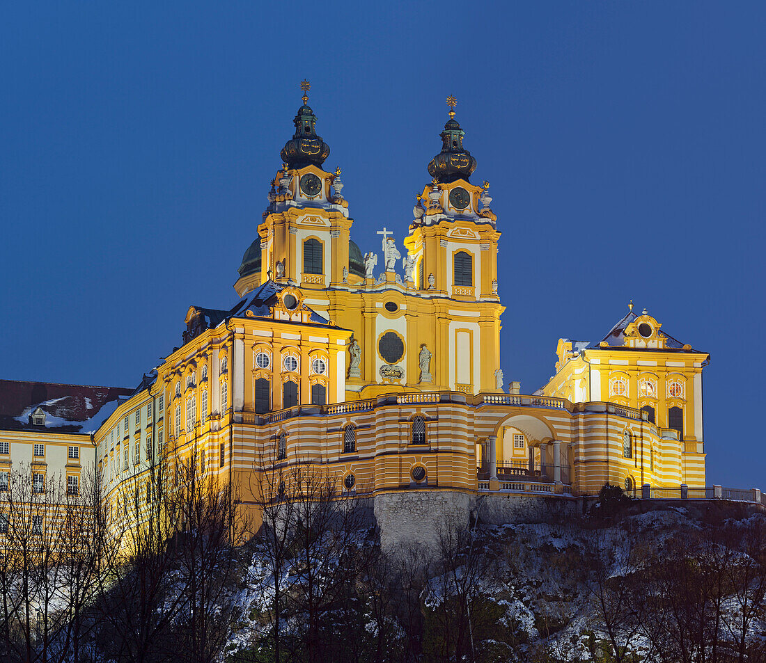 Benediktinerkloster Stift Melk bei Nacht, Melk an der Donau, Wachau, Niederösterreich, Österreich