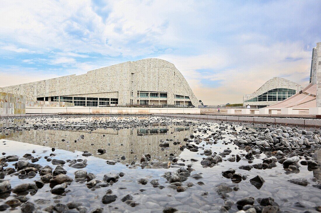 Museum, Cidade da Cultura de Galicia, Kulturstadt von Galicien, entworfen von Peter Eisenman, Santiago de Compostela, Provinz A Coruña, Galicien, Spanien