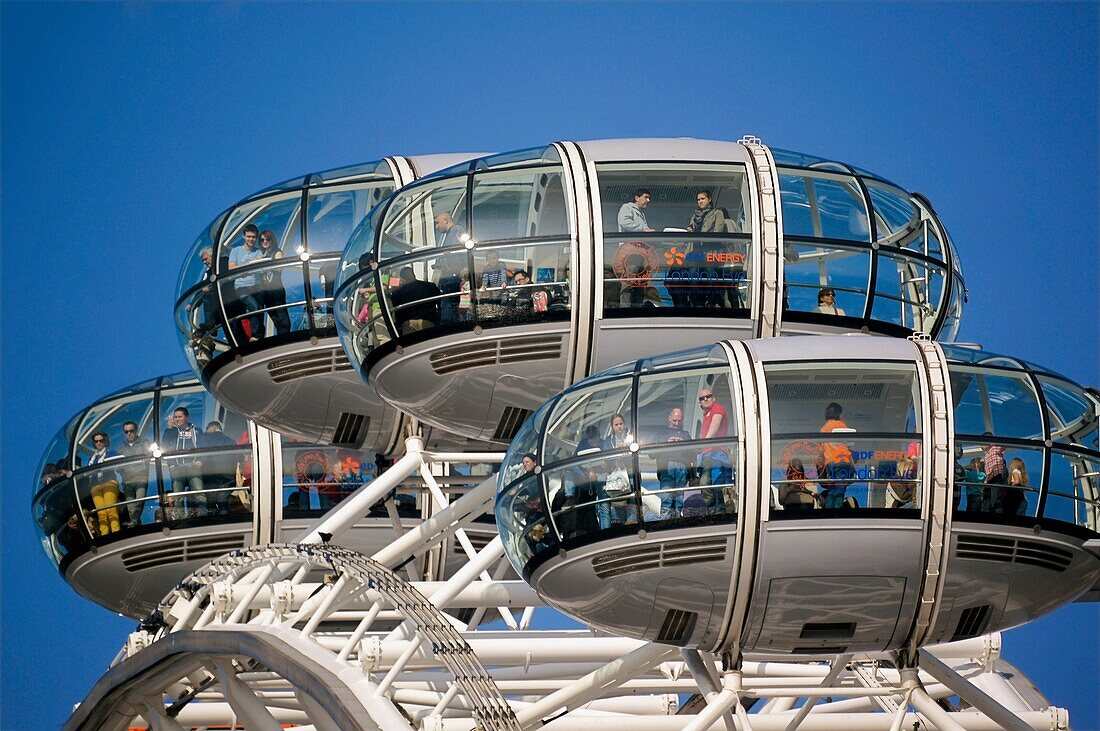 UK, London, on the Big wheel in front of the Parlement, on the Thames river.