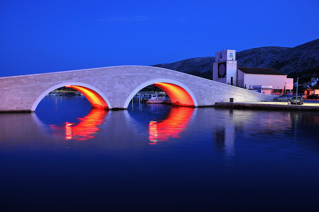 Bridge in the evening light and the old town of Pag, Island of Pag, Dalmatia, Adriatic Coast, Croatia