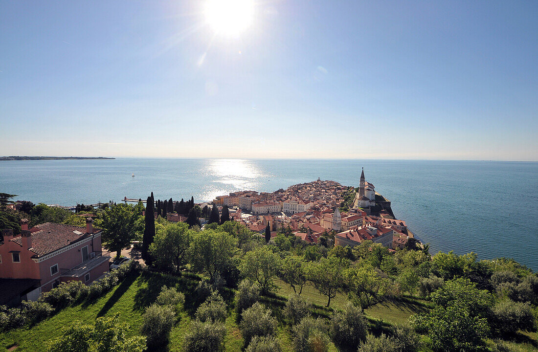 Blick auf Piran von der Stadtmauer, Golf von Triest, Slowenien