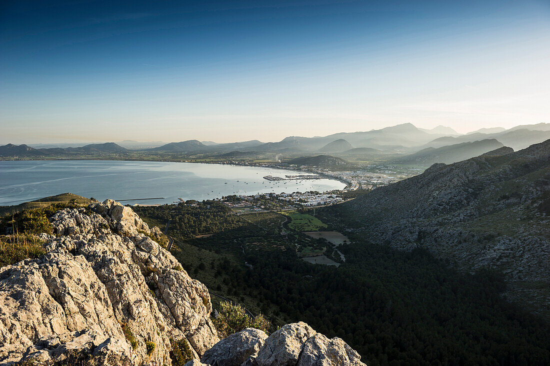 Blick auf Port de Pollenca, Mallorca, Spanien