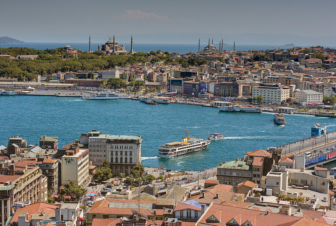 Republic of Turkey, Istanbul, View of the Sarayburnu (known in English as the Seraglio Point) which is a promontory separating the Golden Horn and the Sea of Marmara, view from the Galata Tower