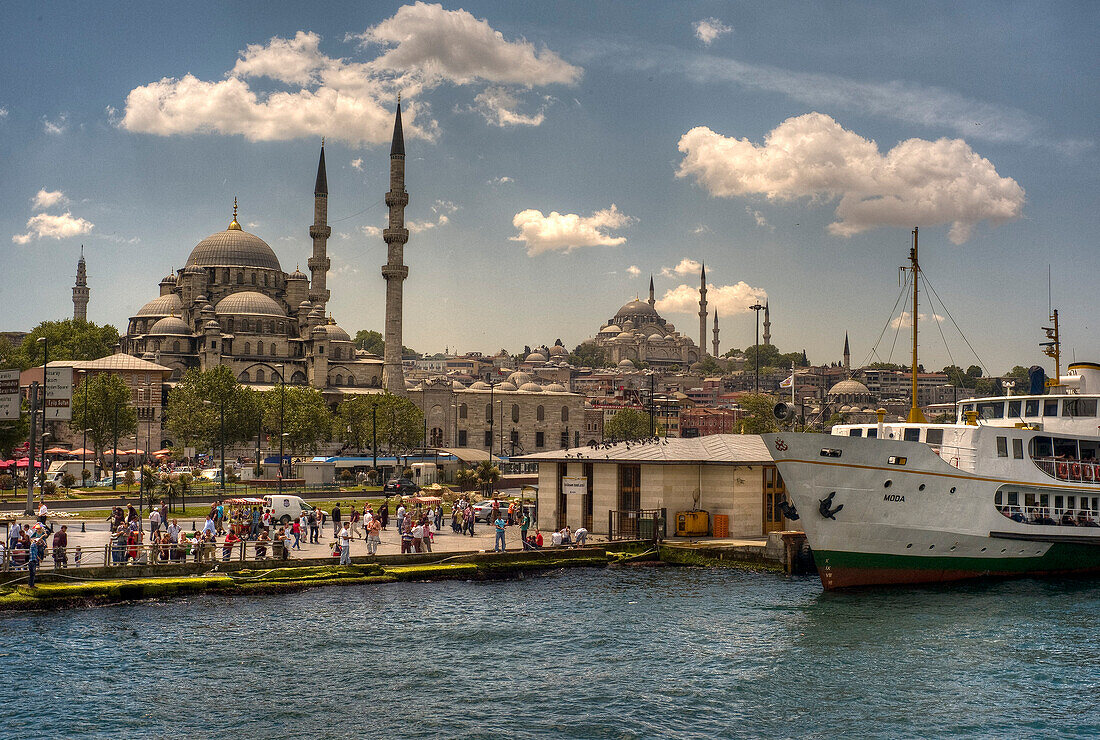 Republic of Turkey, Istanbul, The New Mosque and the Süleymaniye Mosque, view from the harbour