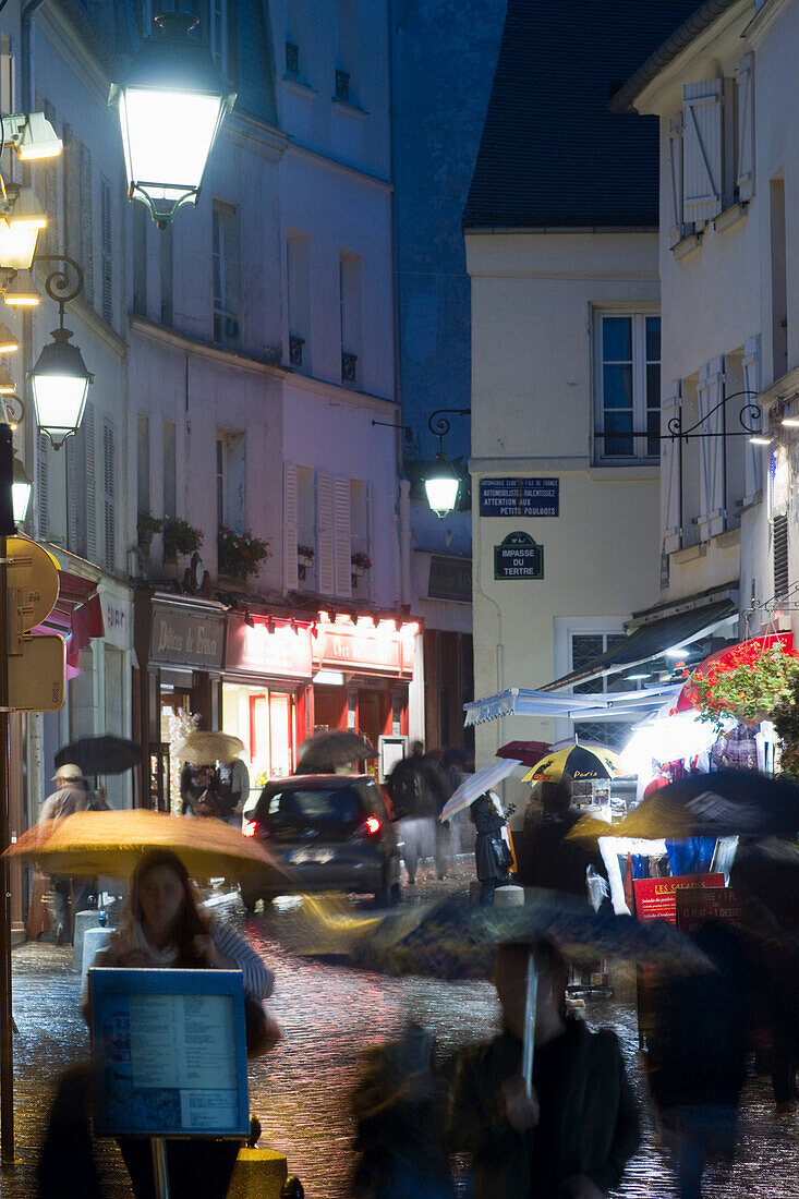 France, Paris, town, Montmartre under the rain, at night.