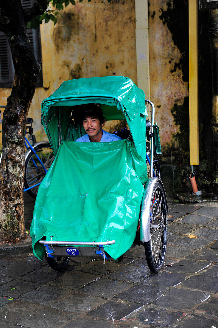 Rickshaw in Hoi An, Vietnam, South East Asia, Asia