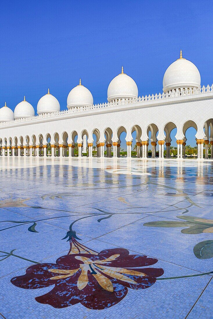 United Arab Emirates (UAE), Abu Dhabi City, Sheikh Zayed Mosque