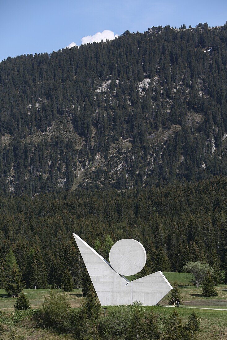 The Glières Plateau and the monumental sculpture of Émile Gilioli.