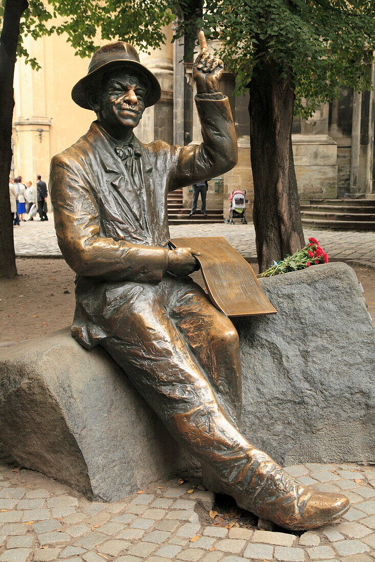 Ukraine, Lviv, Drovniak Nicephorus-Epiphany statue