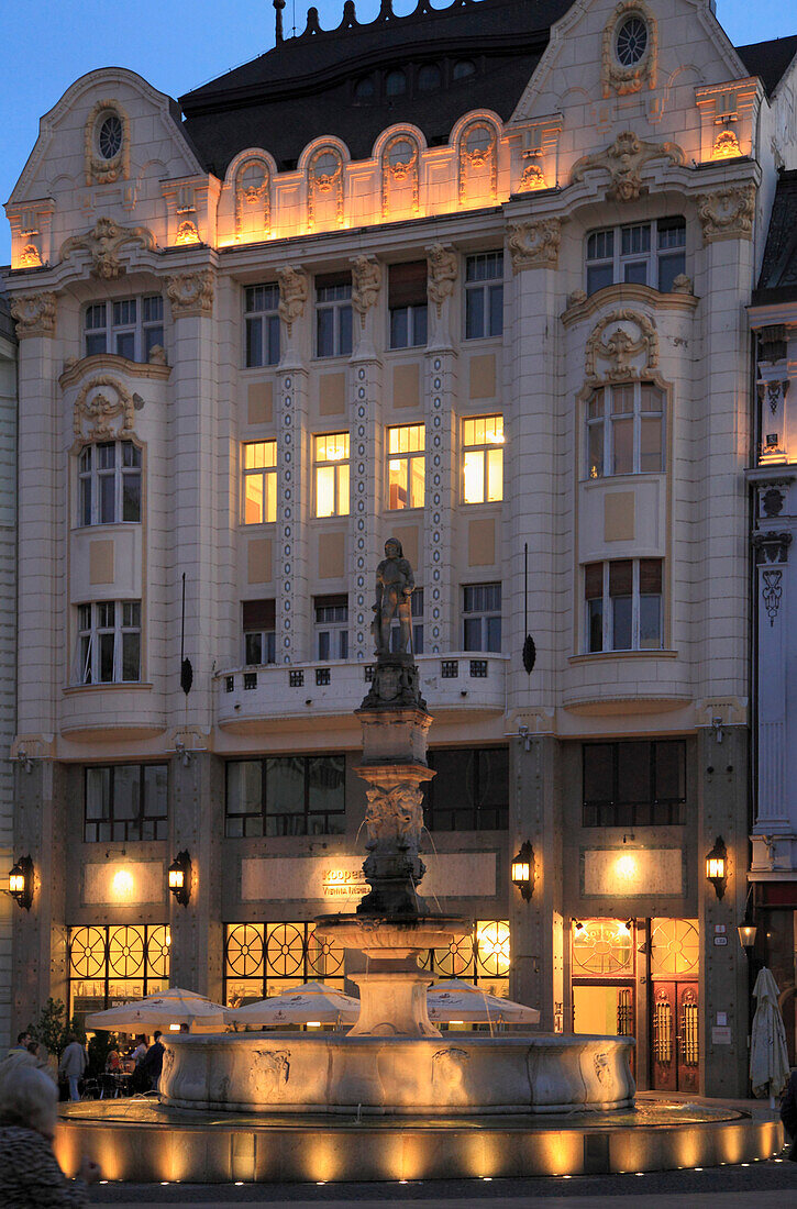 Slovakia, Bratislava, Main Square, Roland's Fountain