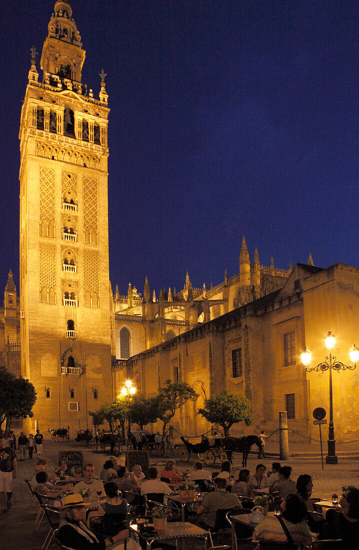 Spain, Andalusia, Seville, Cathedral, Giralda, night, nightlife, people